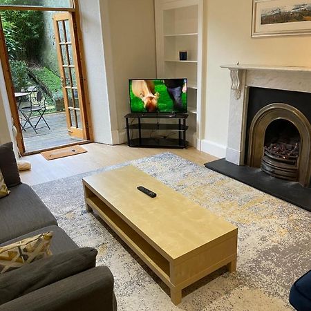 Fantastic Location 10 Mins To Princes Street- 15 To Royal Mile- Main Door-Patio Edimburgo Exterior foto