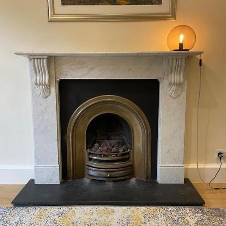 Fantastic Location 10 Mins To Princes Street- 15 To Royal Mile- Main Door-Patio Edimburgo Exterior foto