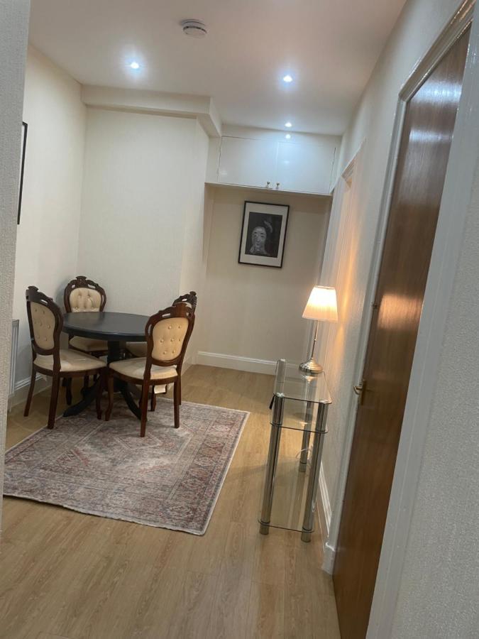 Fantastic Location 10 Mins To Princes Street- 15 To Royal Mile- Main Door-Patio Edimburgo Exterior foto
